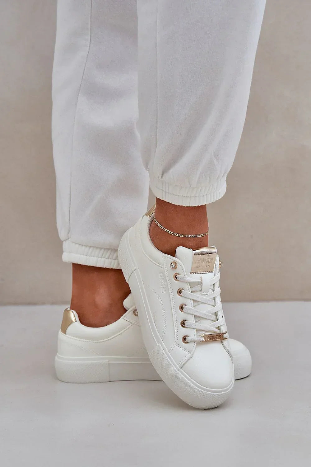 Sport Shoes-LeStyleParfait