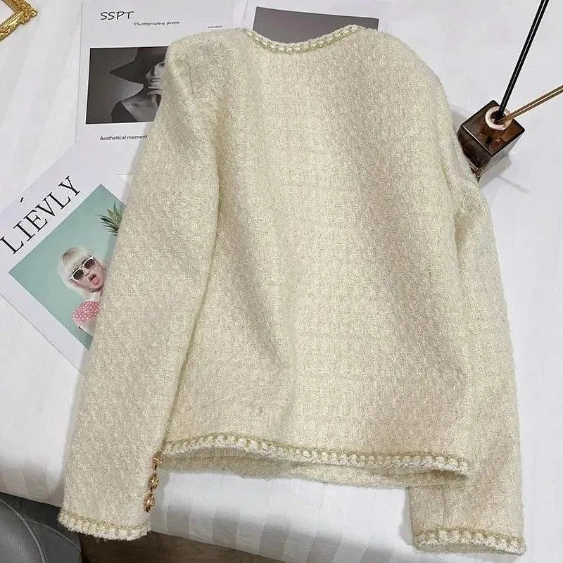 Women’s Classic Tweed Jacket Button Style