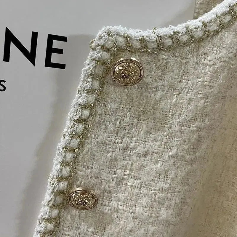 Women’s Classic Tweed Jacket Button Style