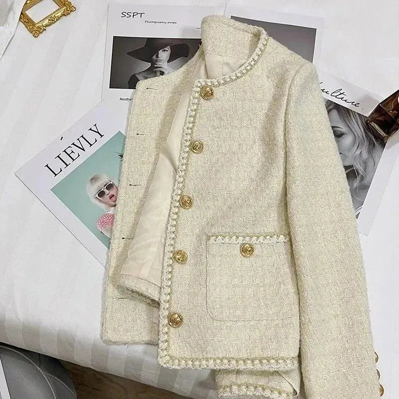 Women’s Classic Tweed Jacket Button Style