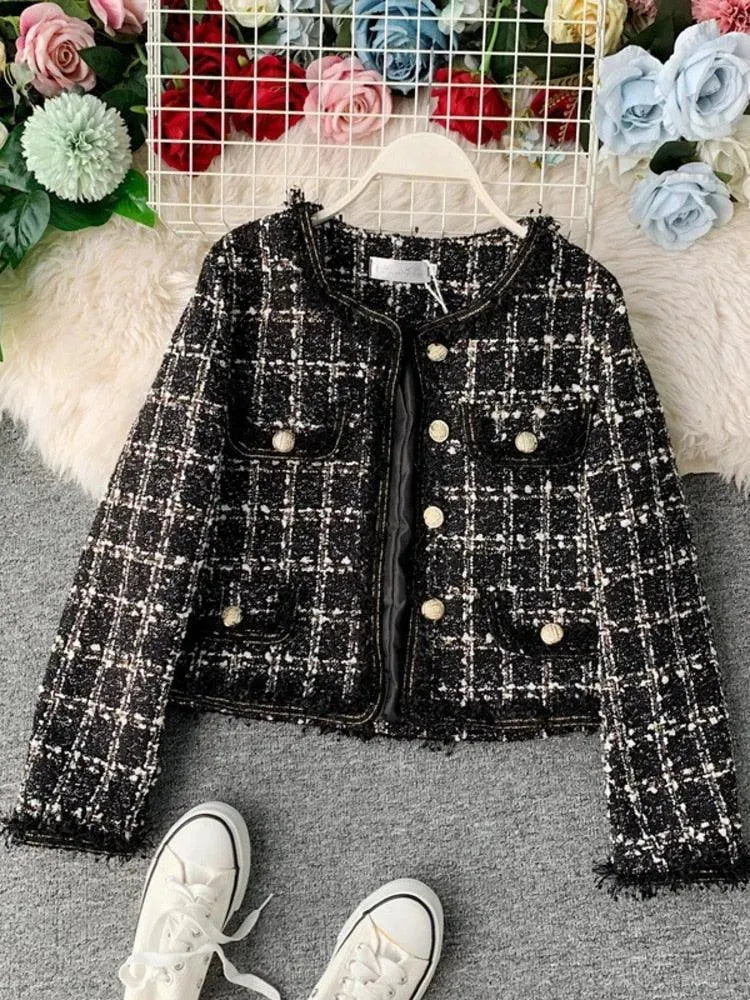 Women’s Cropped Plaid Tweed Jacket Style