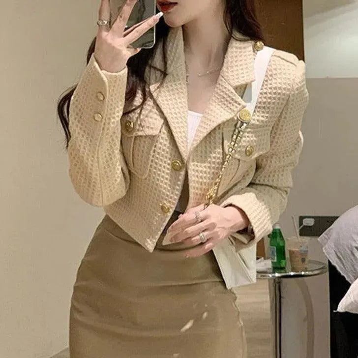 Women’s Cropped Tweed Trucker Jacket Style