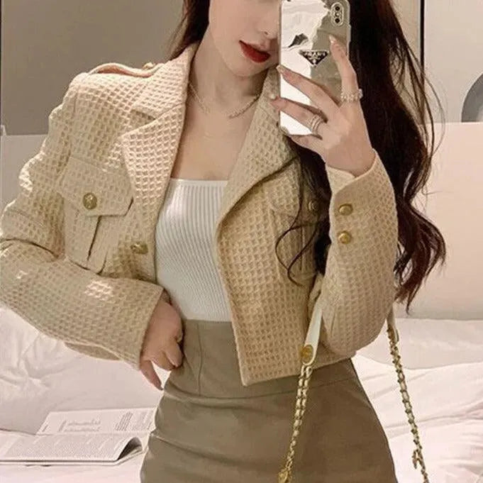 Women’s Cropped Tweed Trucker Jacket Style