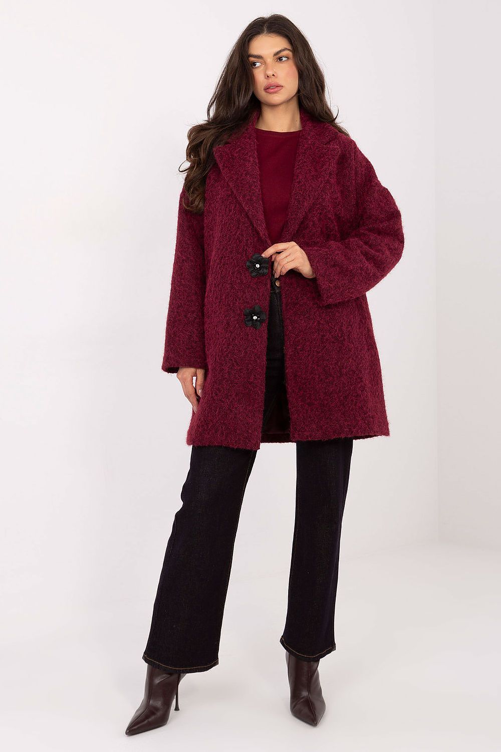 Women's Knee Length Brooch Overcoat — Beige