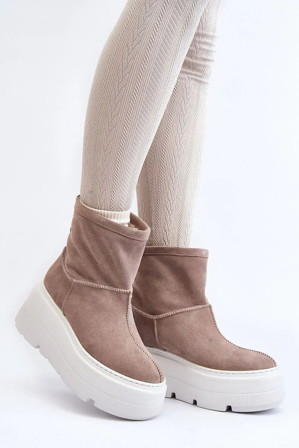  Buskin boots model 191190 Step in style 