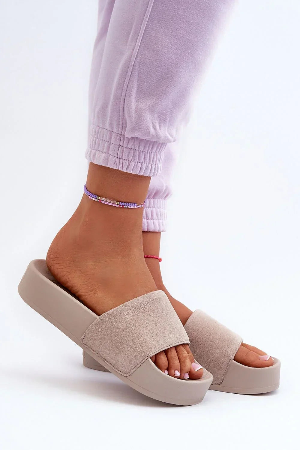  Flip-flops model 195433 Step in style 