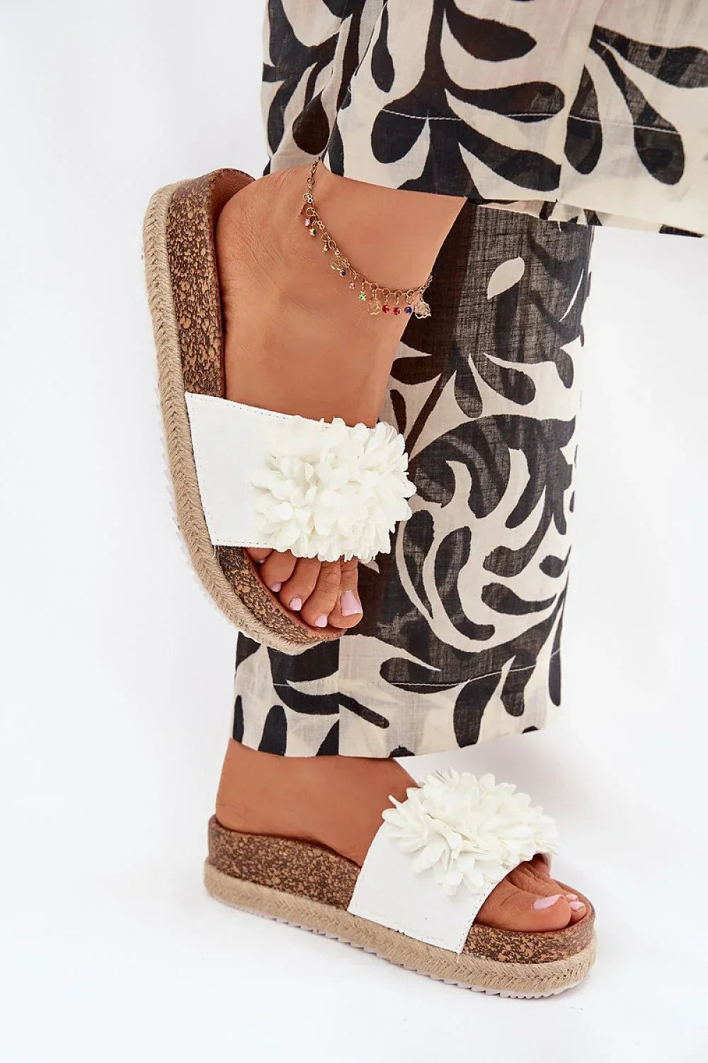  Flip-flops model 216068 Step in style 