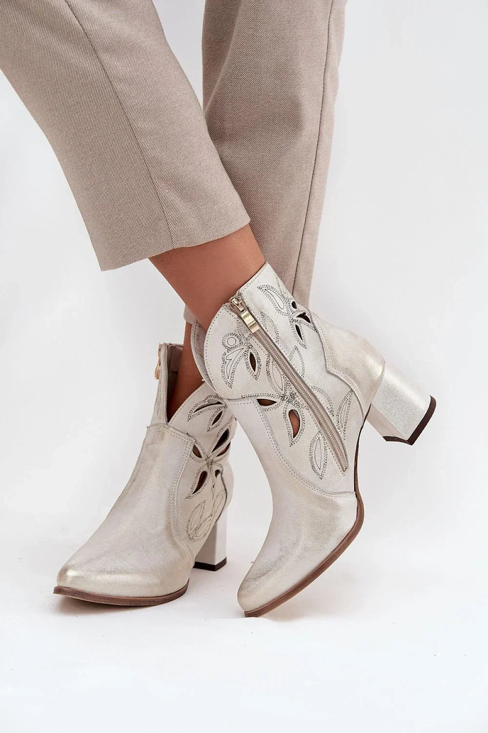 Heel boots model 219131 Step in style 