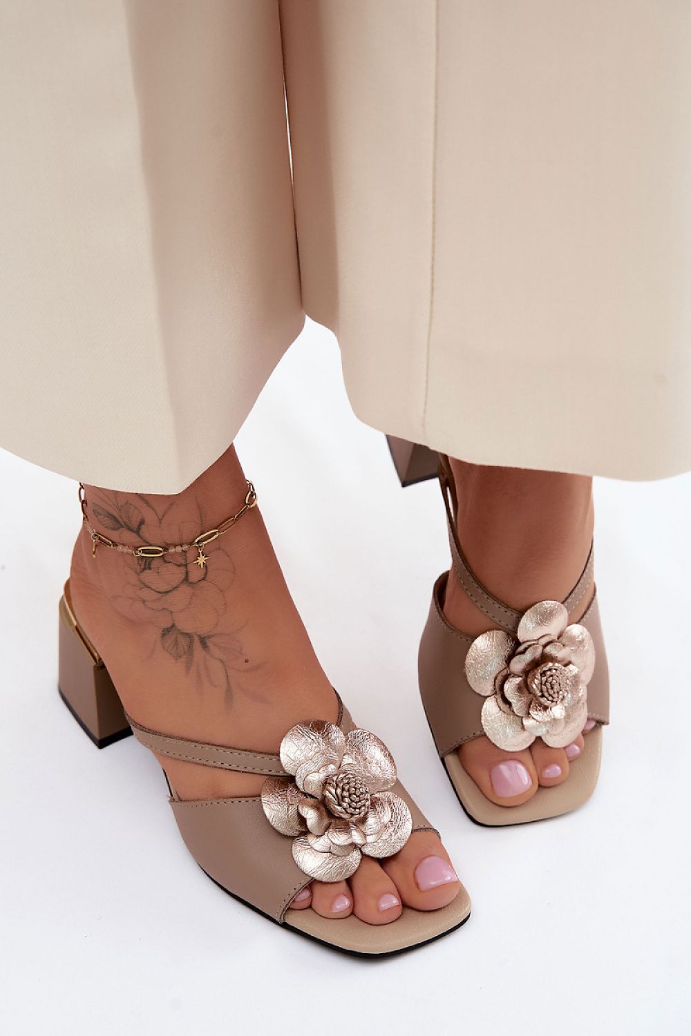  Heeled sandals model 228378 Step in style 