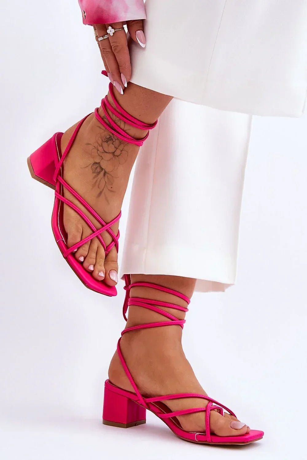  Strappy sandals model 180119 Step in style 
