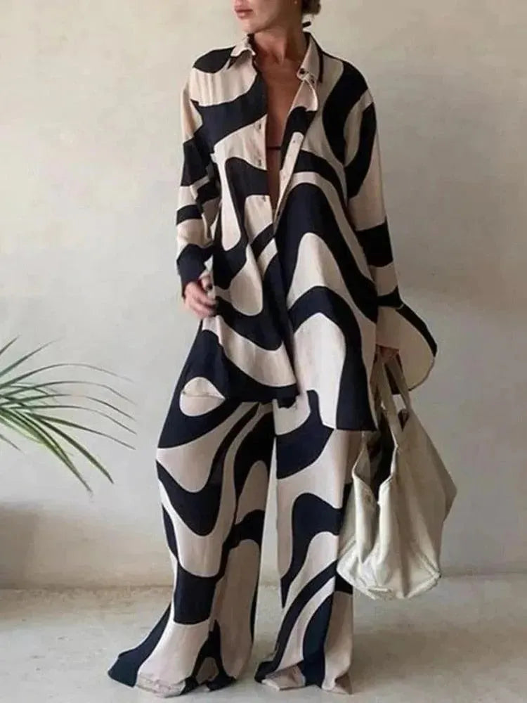Relaxed Two-Piece Geometric Trouser Set - Geometric Trouser Set - LeStyleParfait