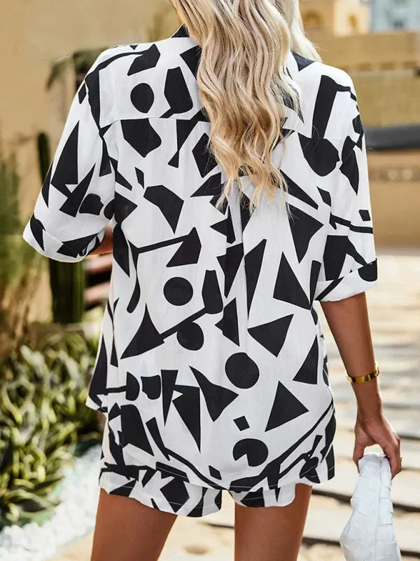 Trendy Women Abstract Summer Shorts Set - Abstract Shorts Set - LeStyleParfait