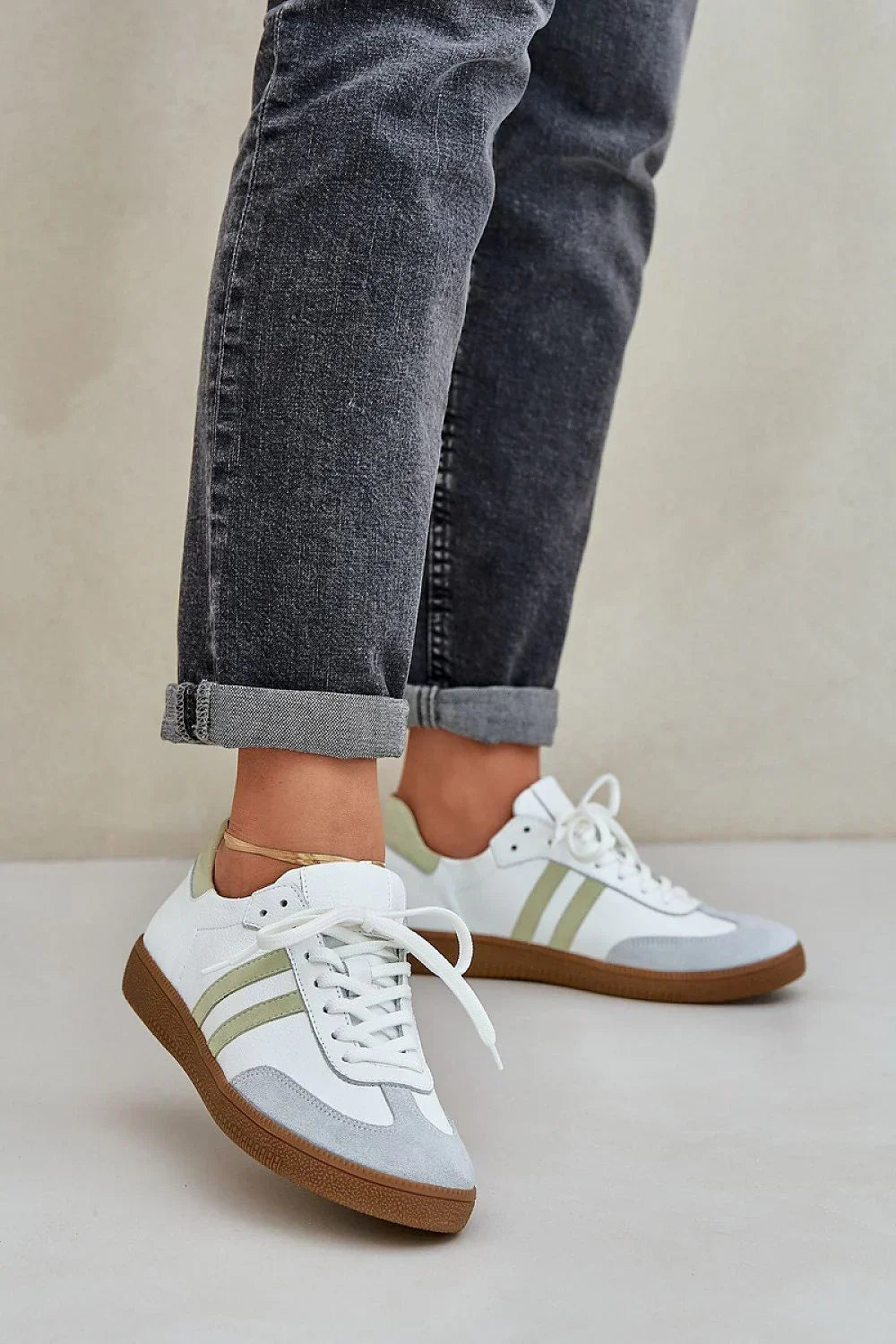 Women Classic Low-Top Sneakers Casual Everyday Travel Shoes-women sneakers-LeStyleParfait