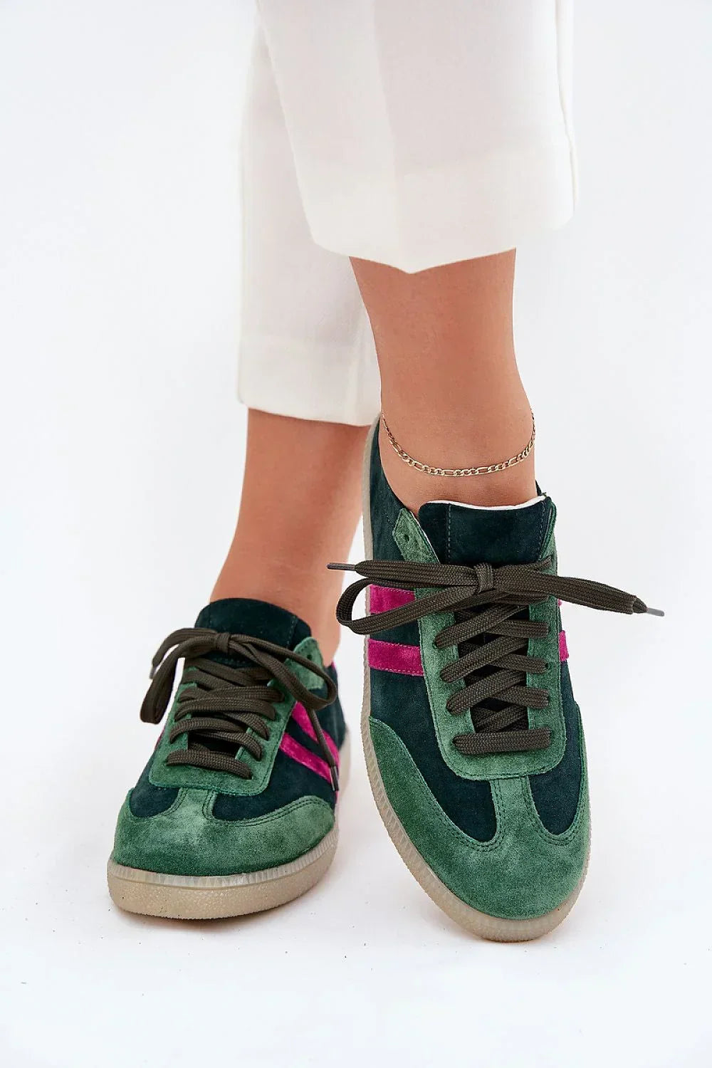 Women Classic Low-Top Sneakers Casual Everyday Travel Shoes-women sneakers-LeStyleParfait