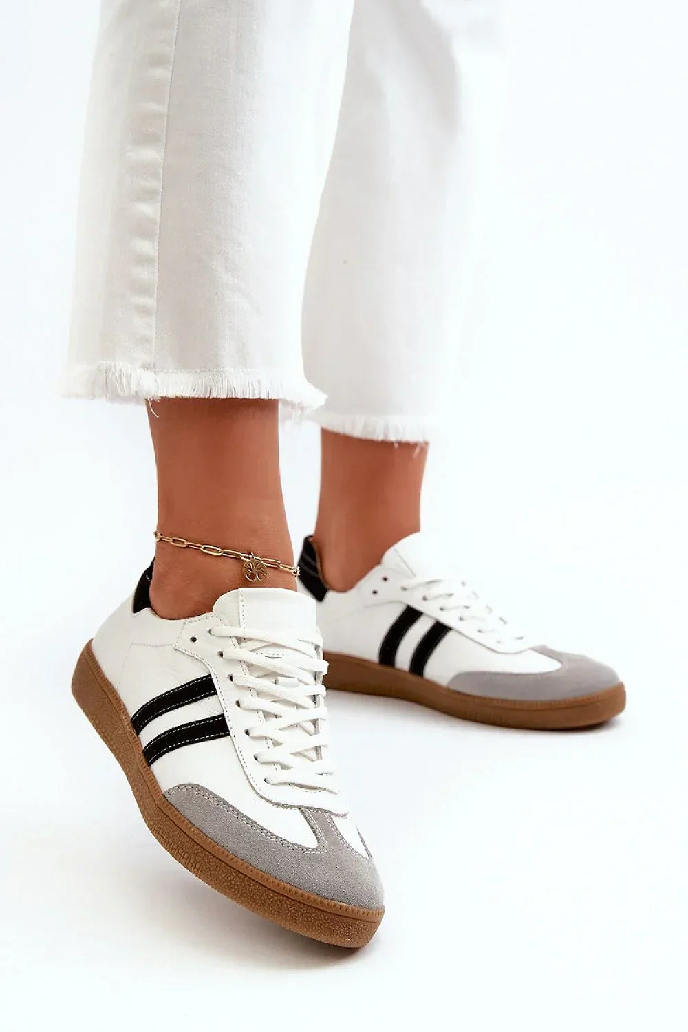 Women Classic Low-Top Sneakers Casual Everyday Travel Shoes-women sneakers-LeStyleParfait