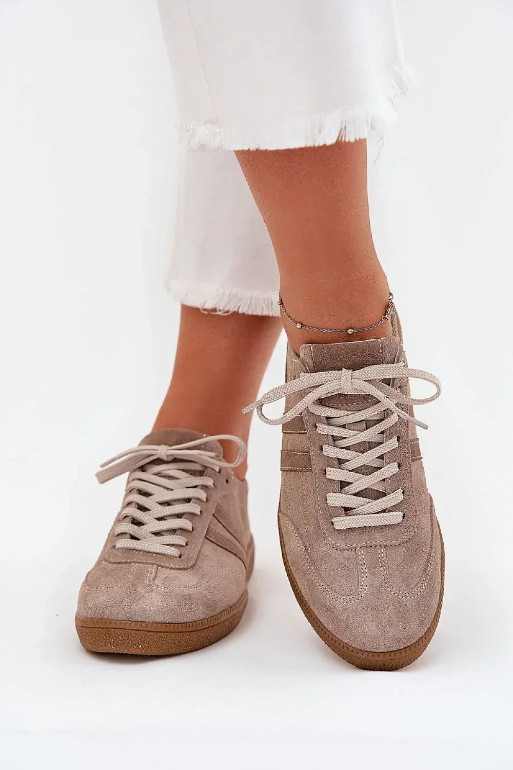 Women Classic Low-Top Sneakers Casual Everyday Travel Shoes-women sneakers-LeStyleParfait