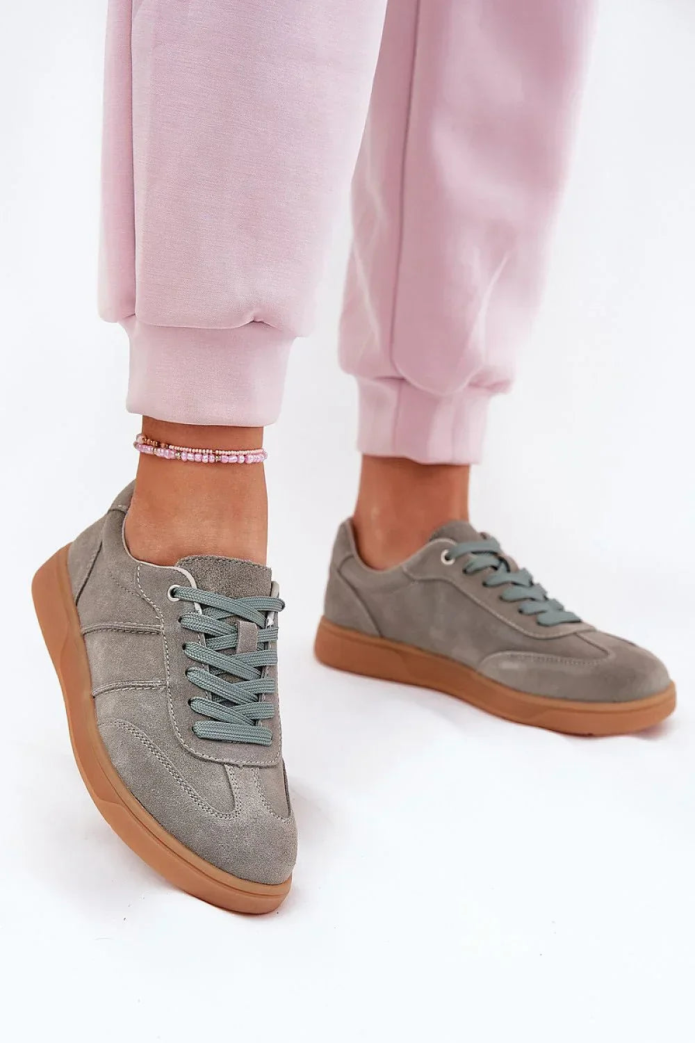 Women Classic Low-Top Sneakers Casual Everyday Travel Shoes-women sneakers-LeStyleParfait