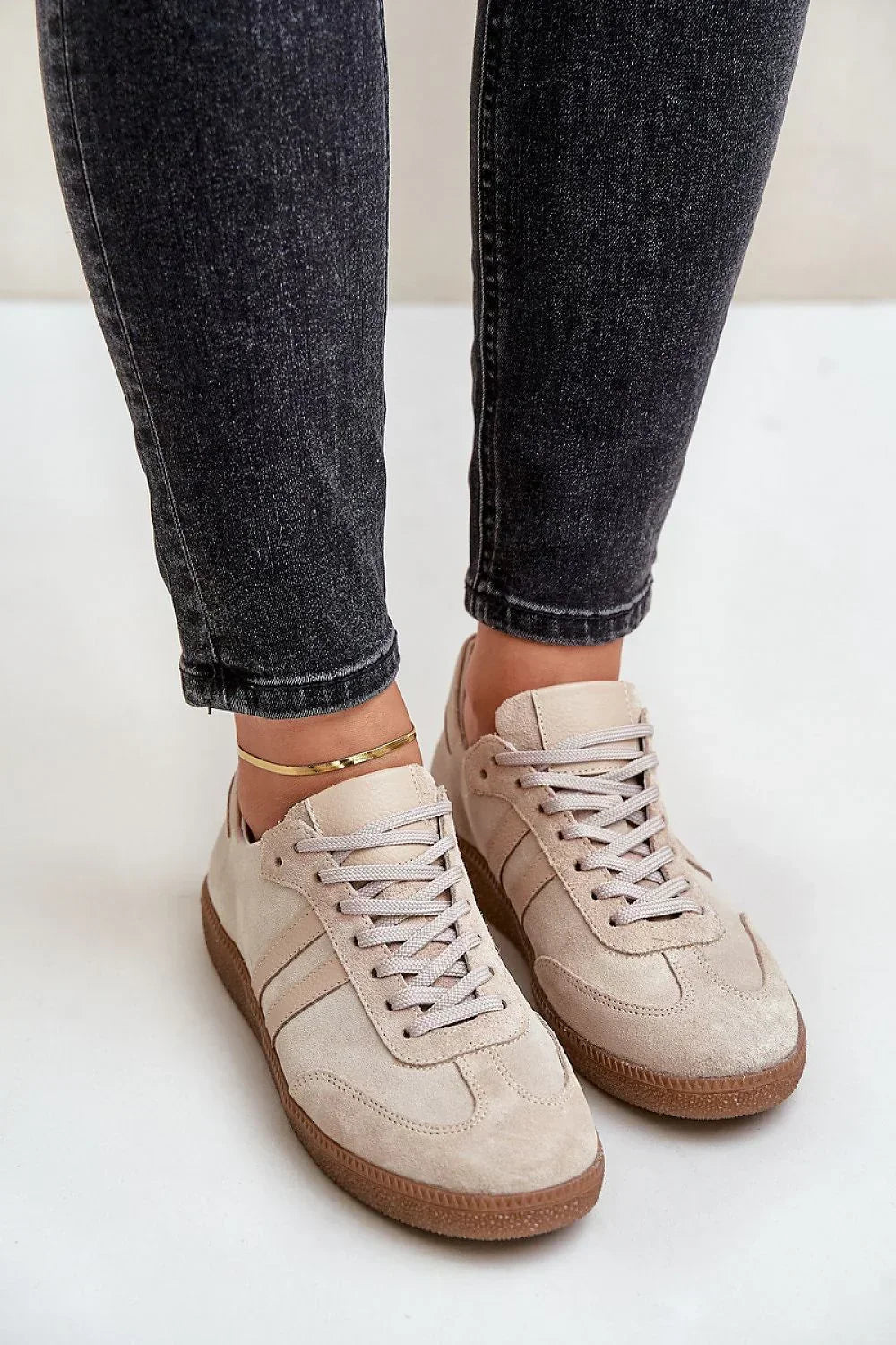 Women Classic Low-Top Sneakers Casual Everyday Travel Shoes-women sneakers-LeStyleParfait