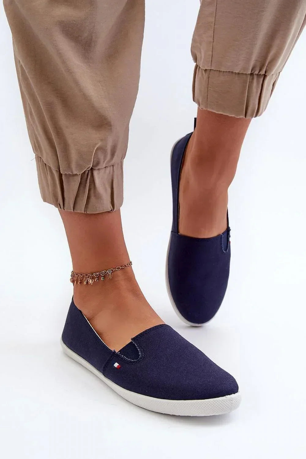 Women Minimalist Slip-On Sneakers Lightweight Casual Travel Shoes-women sneakers-LeStyleParfait