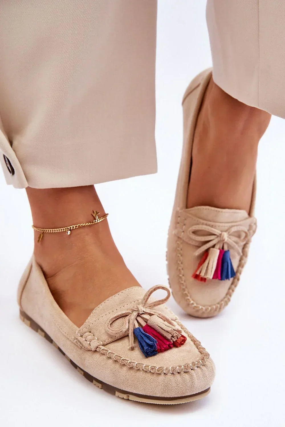 Women’s eco suede tassel driving moccasin loafers, lightweight flat women’s driving shoes with leather insole