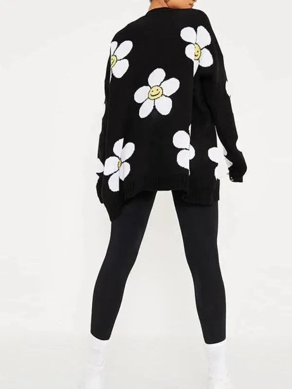 Women’s Heart Jacquard V-Neck Cardigan Sweater – Relaxed Fit
