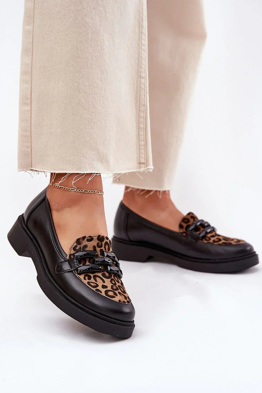 Women’s leather animal print moccasin loafers, low heel casual chic women’s loafers for spring and autumn