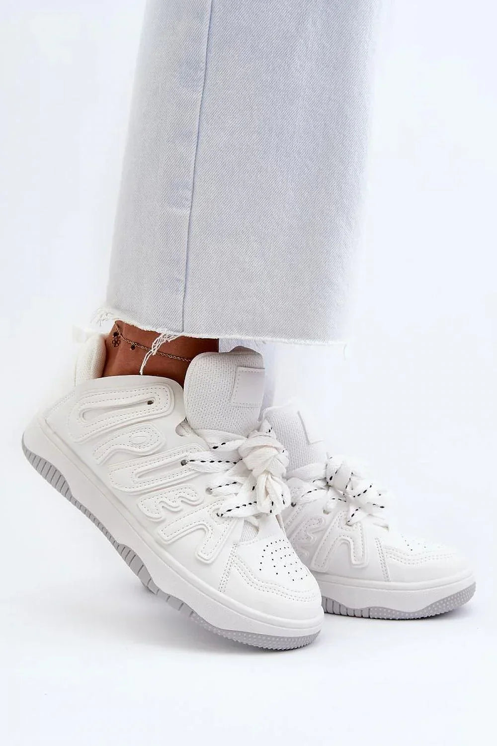Women's Sneakers - Low-Top Platform Sneakers Shoes - Lace-Up All-Season Shoes