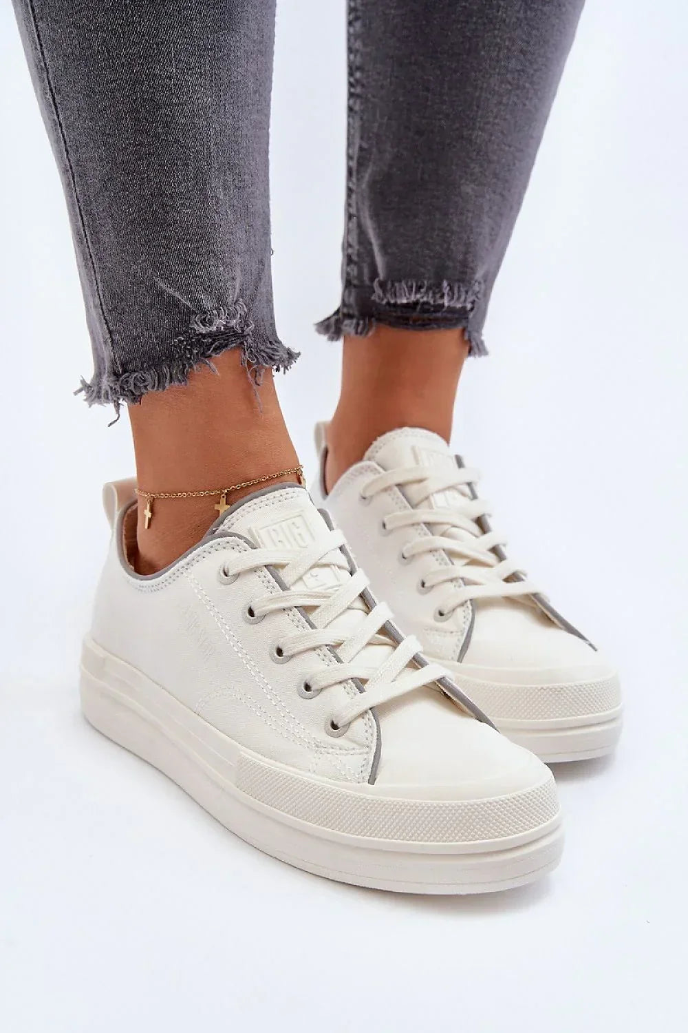 Women's Sneakers - Low-Top Platform Sneakers Shoes - Lace-Up Spring-Summer Shoes