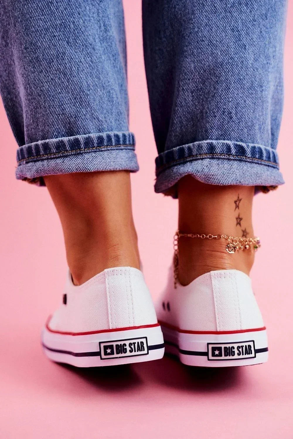 Women's Sneakers - Low-Top Sneakers - Lace-Up All-Season Shoes