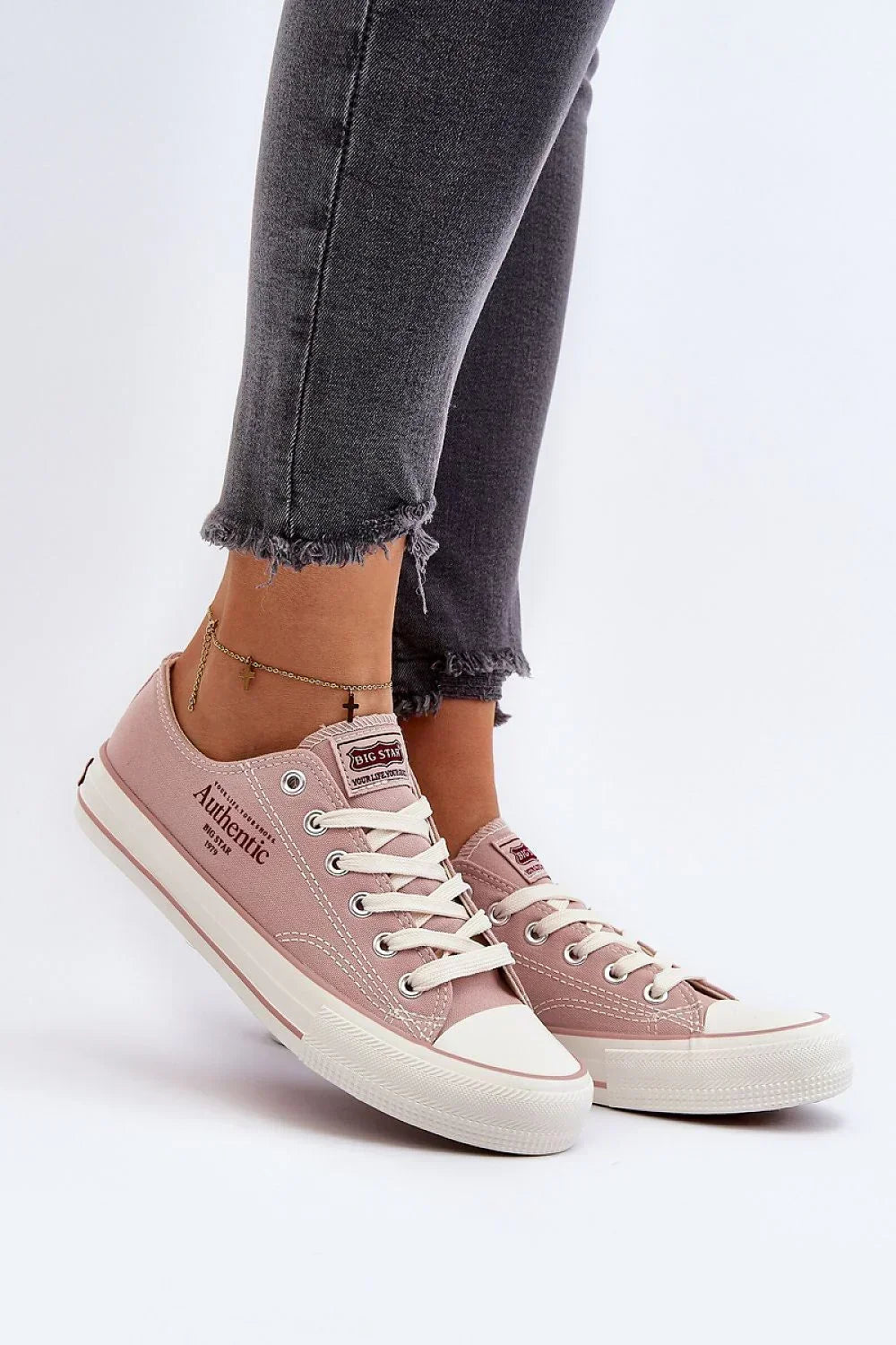 Women's Sneakers - Low-Top Sneakers - Lace-Up Spring-Summer Shoes