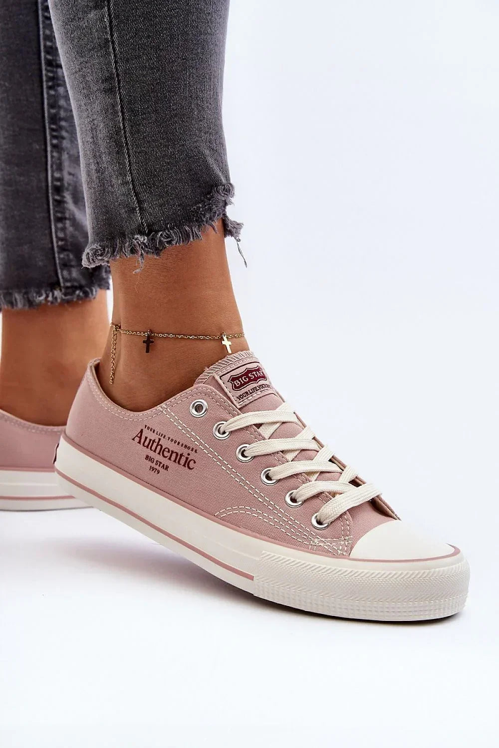 Women's Sneakers - Low-Top Sneakers - Lace-Up Spring-Summer Shoes