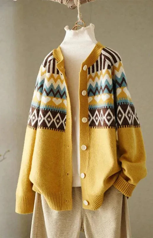 Women’s Crew Neck Cardigan Sweater – Lightweight Spring Knit